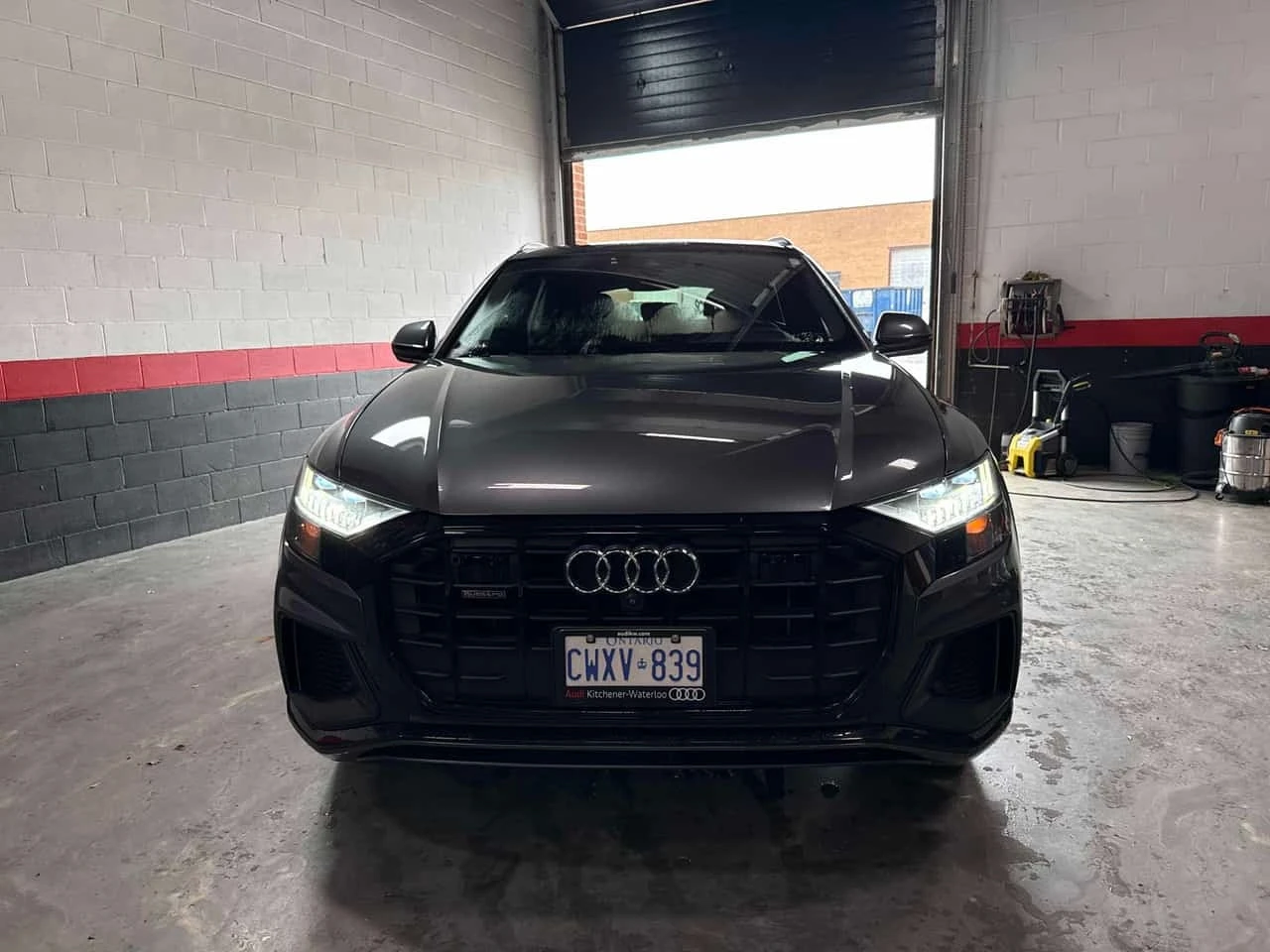 Audi Q8 * Technik * CARFAX * БЕЗ ПЪРВОНАЧАЛНА ВНОСКА, снимка 6 - Автомобили и джипове - 55784438