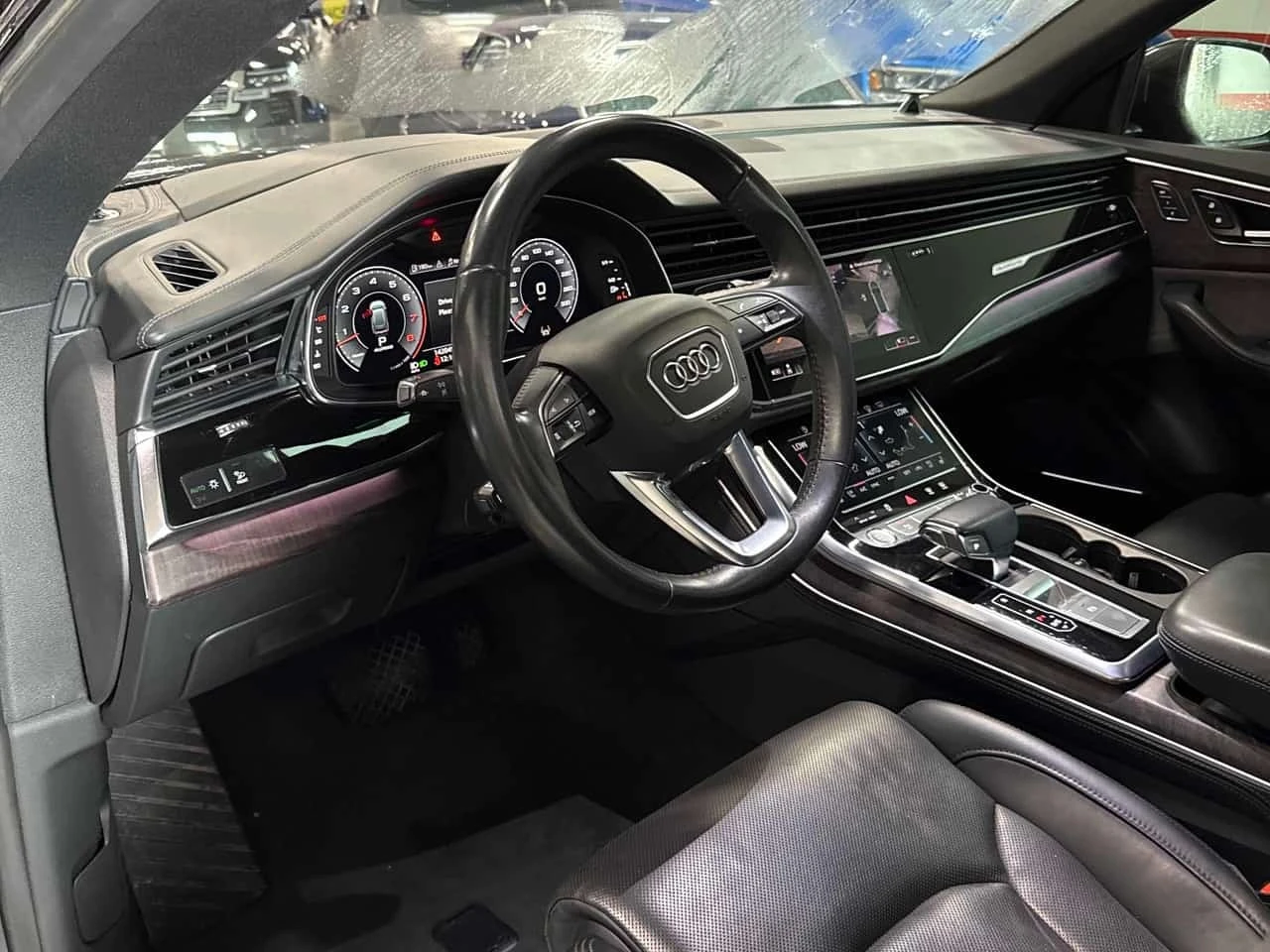 Audi Q8 * Technik * CARFAX * БЕЗ ПЪРВОНАЧАЛНА ВНОСКА, снимка 5 - Автомобили и джипове - 55784438
