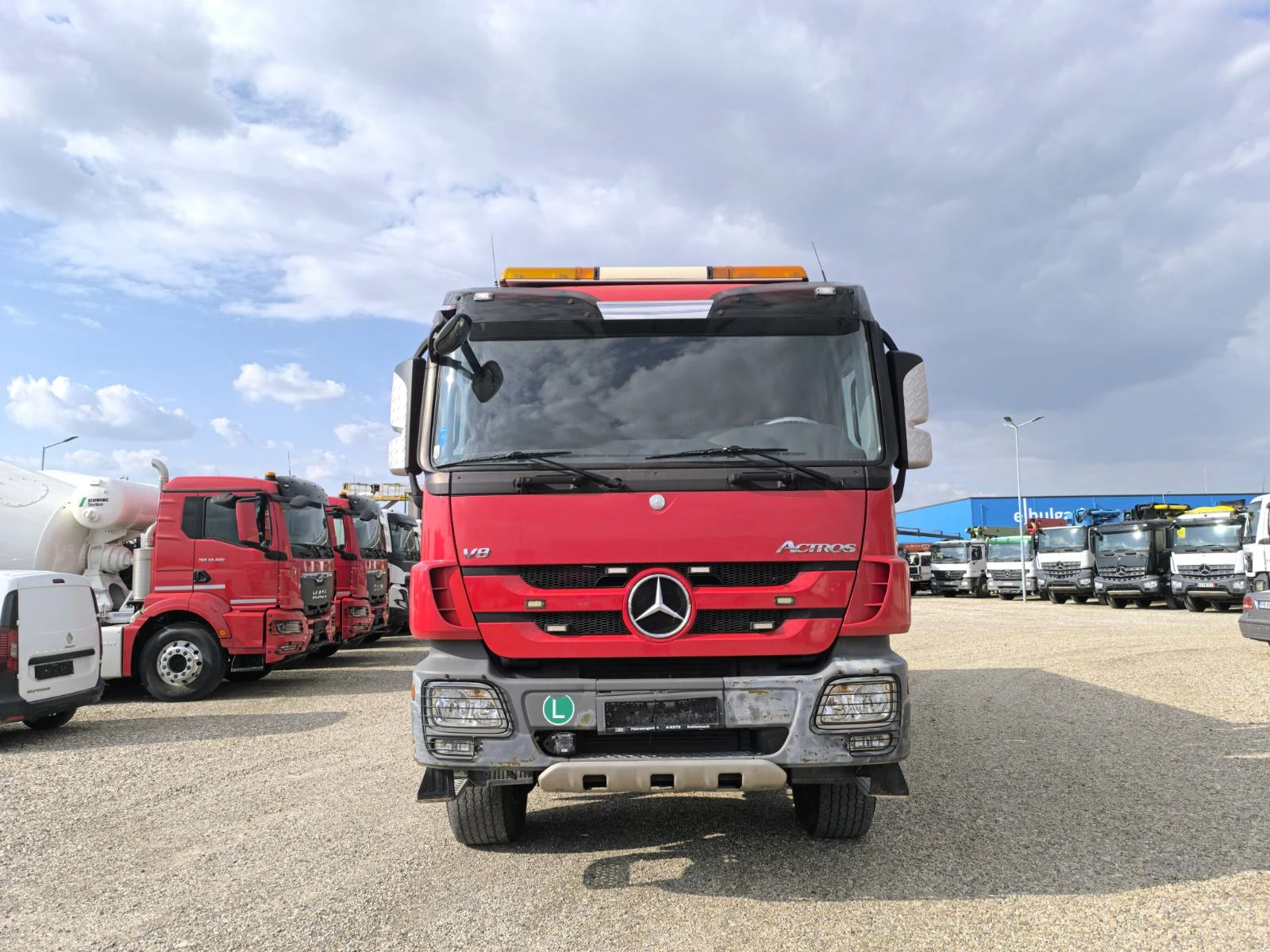 Mercedes-Benz Actros 3355 V8 6X6 HIAB 211 EP-5 HIPRO, снимка 2 - Камиони - 53975313