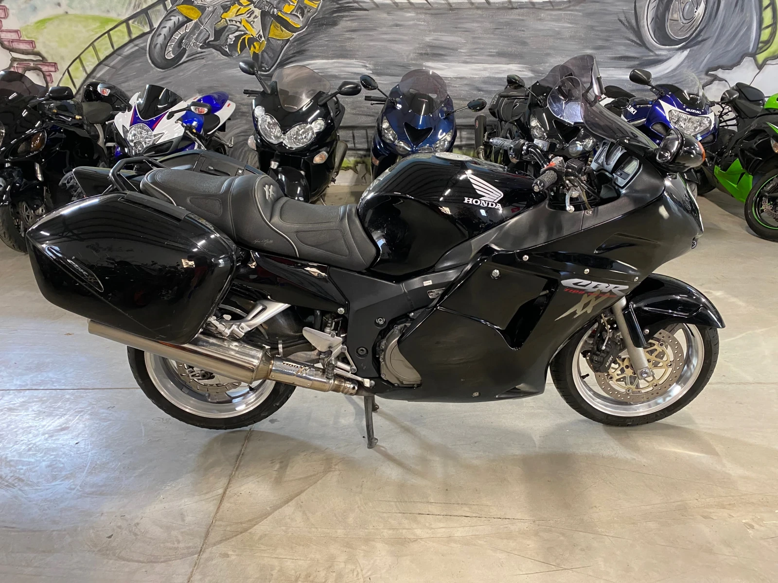Honda Cbr 1100XX - изображение 2