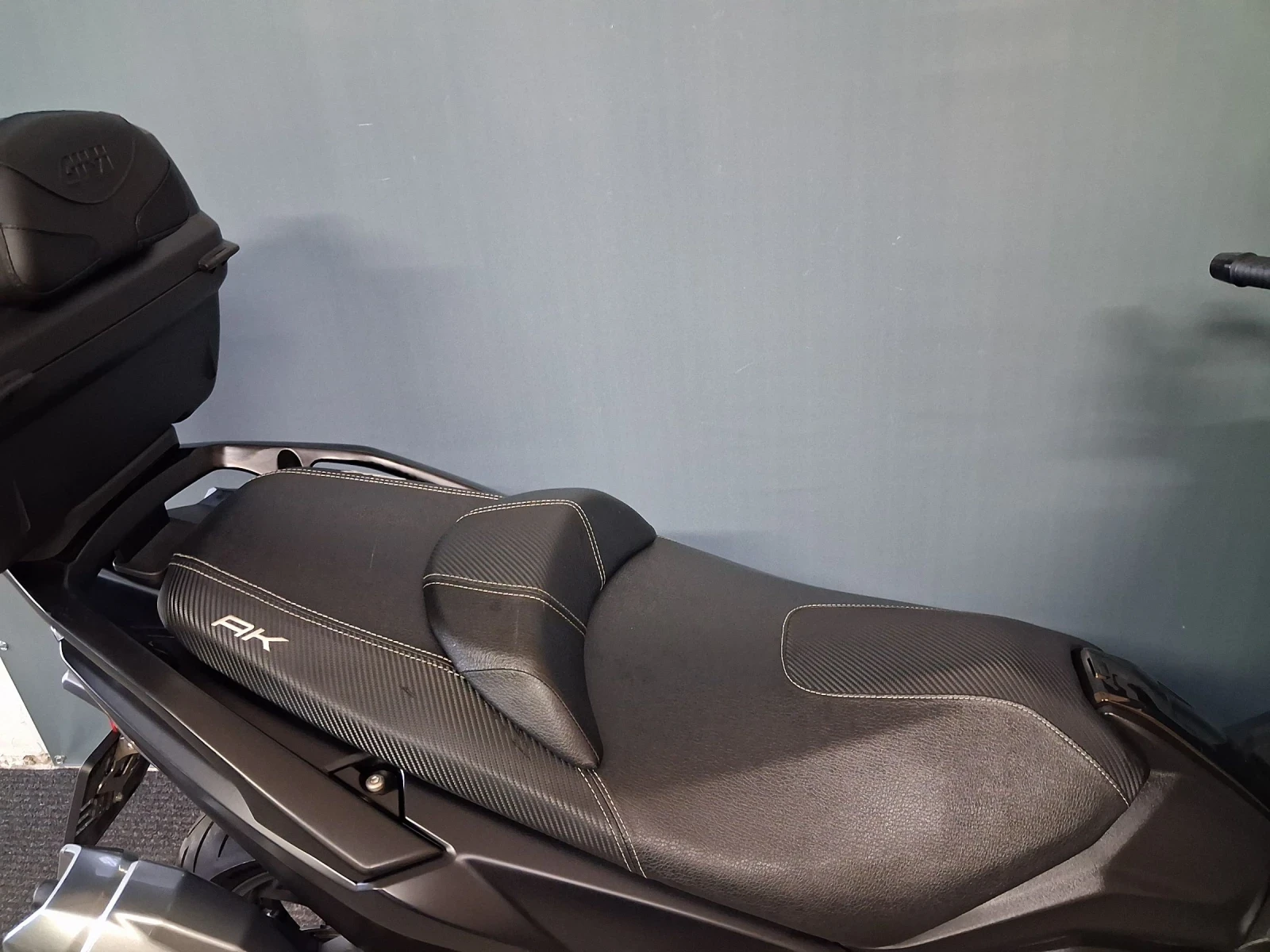 Kymco AK 550 ABS FULL LED KEYLESS GPS BLUETOOTH - изображение 10