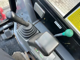 Багер Takeuchi TB23R/1950часа/2670кг/14.4KW/ПОДАРЪК 2бр. КОФИ, снимка 11