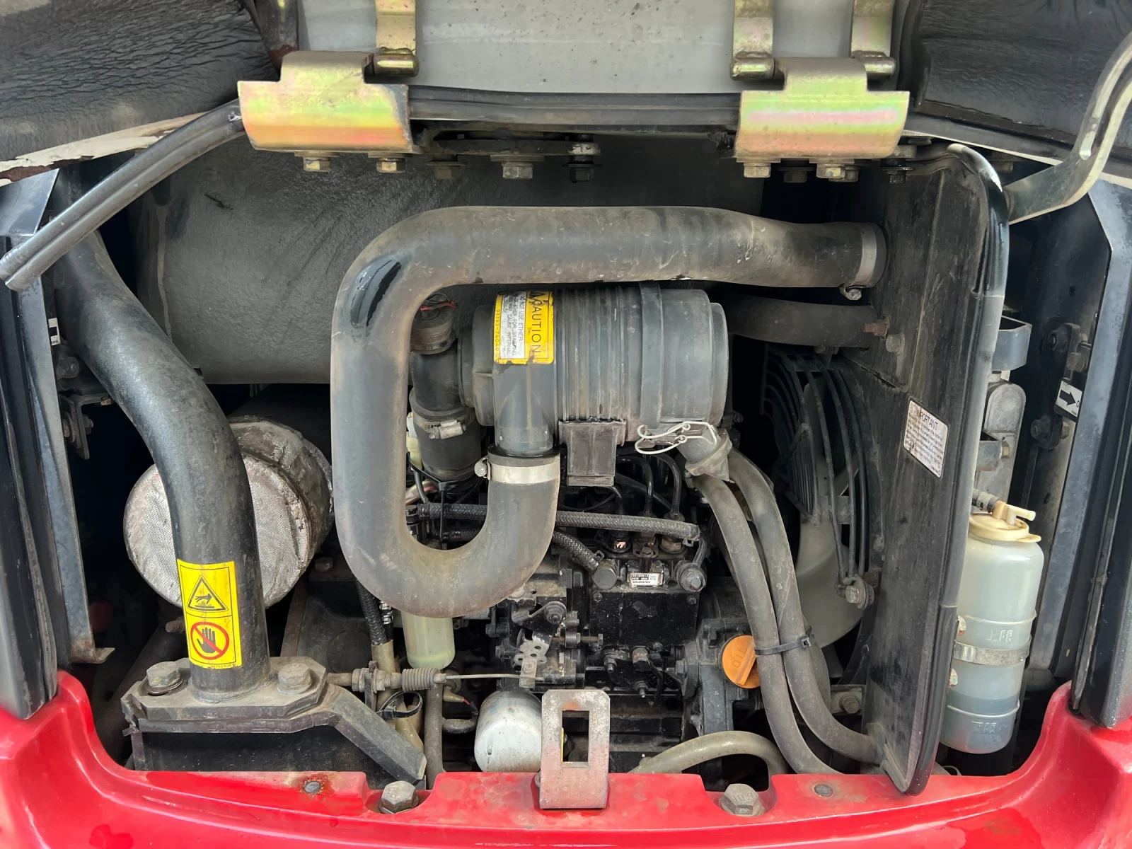  Takeuchi TB23R/1950/2670/14.4KW/ 2.  | Mobile.bg   16