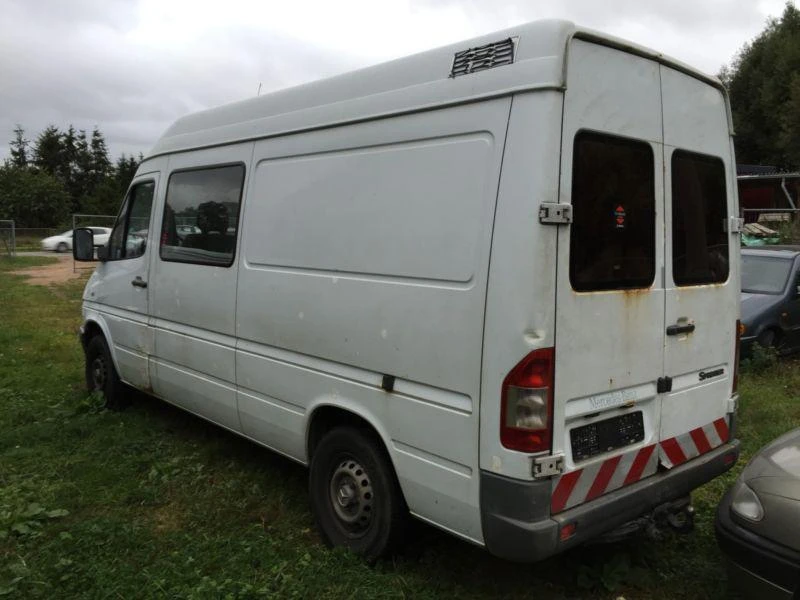 Двигател за Mercedes-Benz Sprinter 313, снимка 2 - Части - 22444256