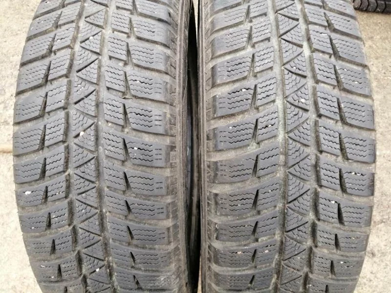 Гуми Зимни 185/65R15, снимка 1 - Гуми и джанти - 23798638