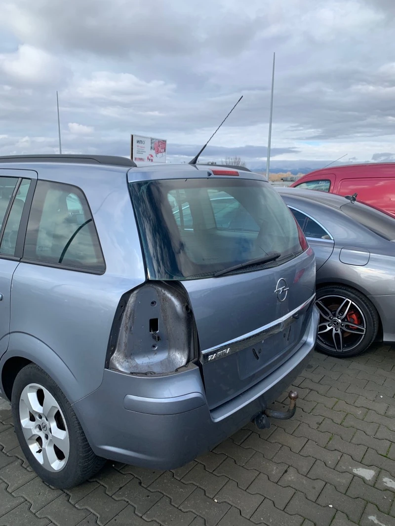 Opel Zafira 1.6/1.8/1.9CDTI, снимка 3 - Автомобили и джипове - 39281450