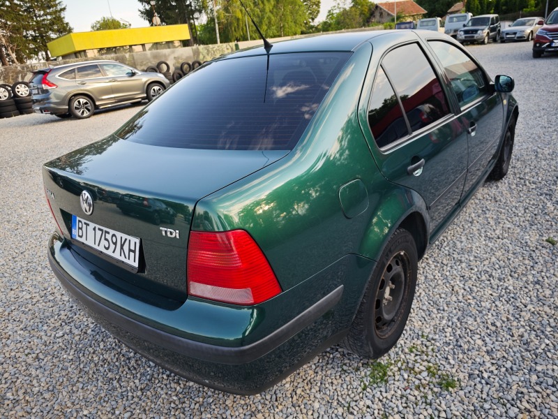VW Bora ПРОДАДЕНА 17.ЮНИ.2024г, снимка 9 - Автомобили и джипове - 46197525