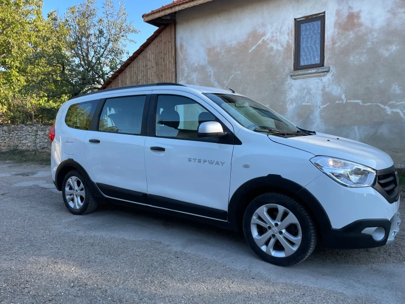 Dacia Lodgy STEPWAY 1, 5DCI 110 Klimatik, navi, podgrev, снимка 3 - Автомобили и джипове - 47362820