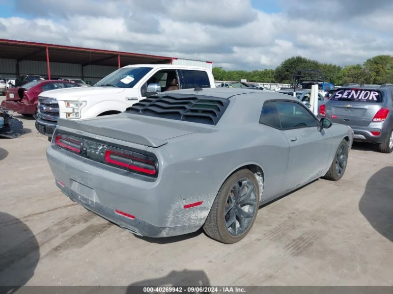 Dodge Challenger SXT, снимка 5 - Автомобили и джипове - 48154596