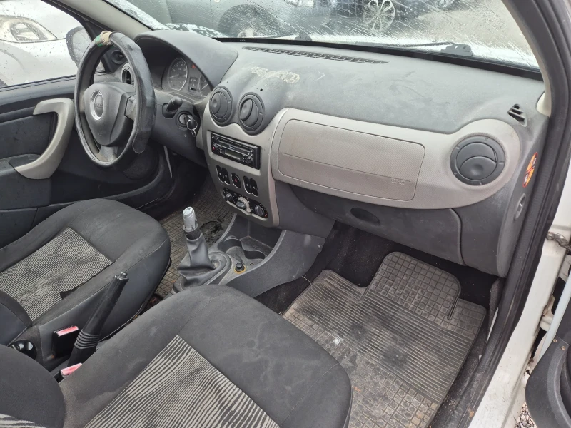 Dacia Sandero 1.2, снимка 7 - Автомобили и джипове - 48451736