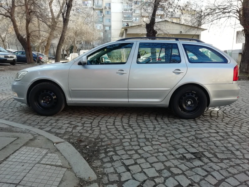 Skoda Octavia ОБСЛУЖЕНА, снимка 10 - Автомобили и джипове - 49017358