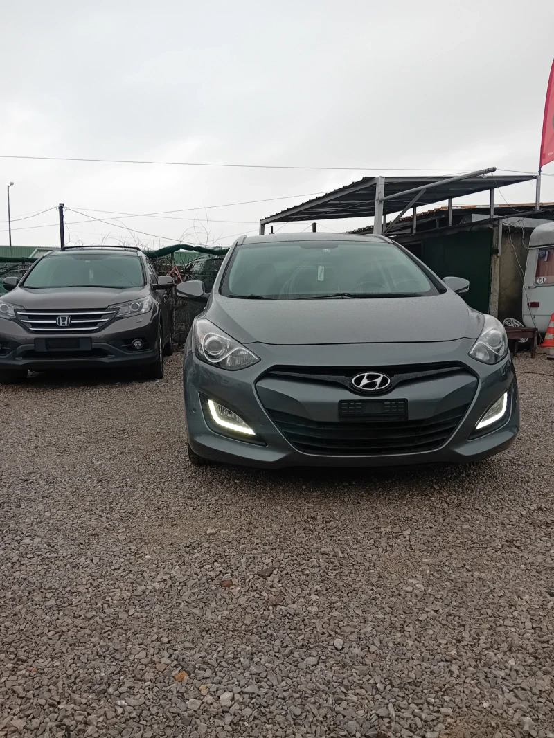 Hyundai I30 1.6 Premium ! SWISS !, снимка 2 - Автомобили и джипове - 49032461