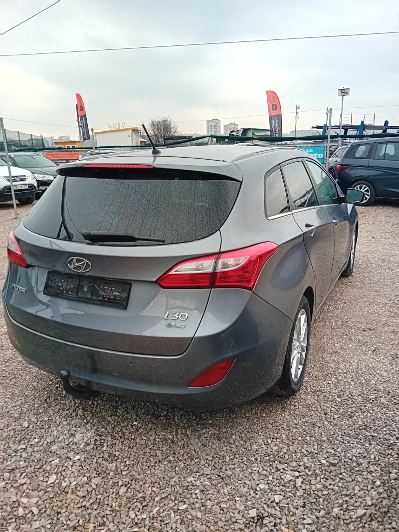 Hyundai I30 1.6 Premium ! SWISS !, снимка 5 - Автомобили и джипове - 49032461