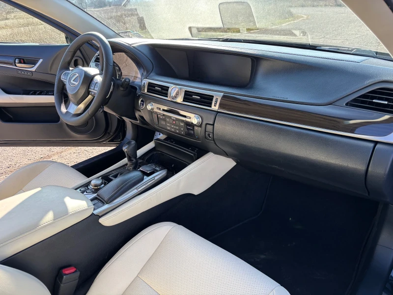 Lexus GS 300h, снимка 8 - Автомобили и джипове - 49041336