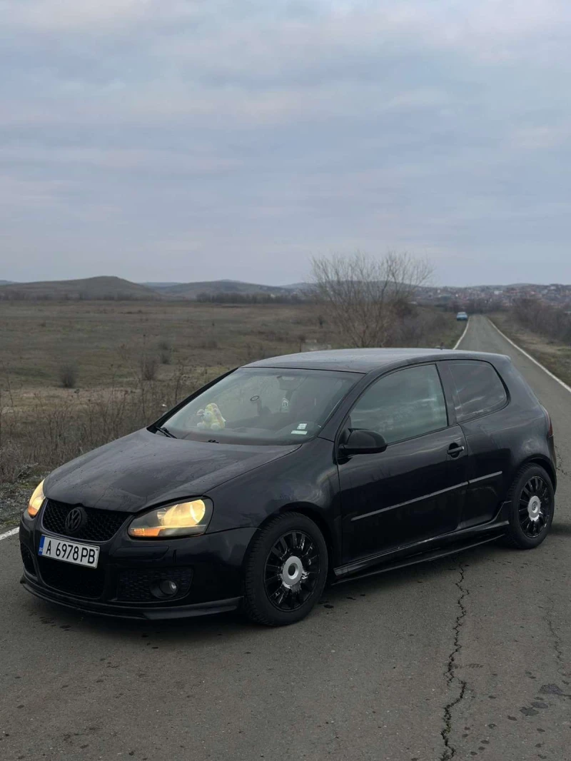 VW Golf, снимка 1 - Автомобили и джипове - 49418801