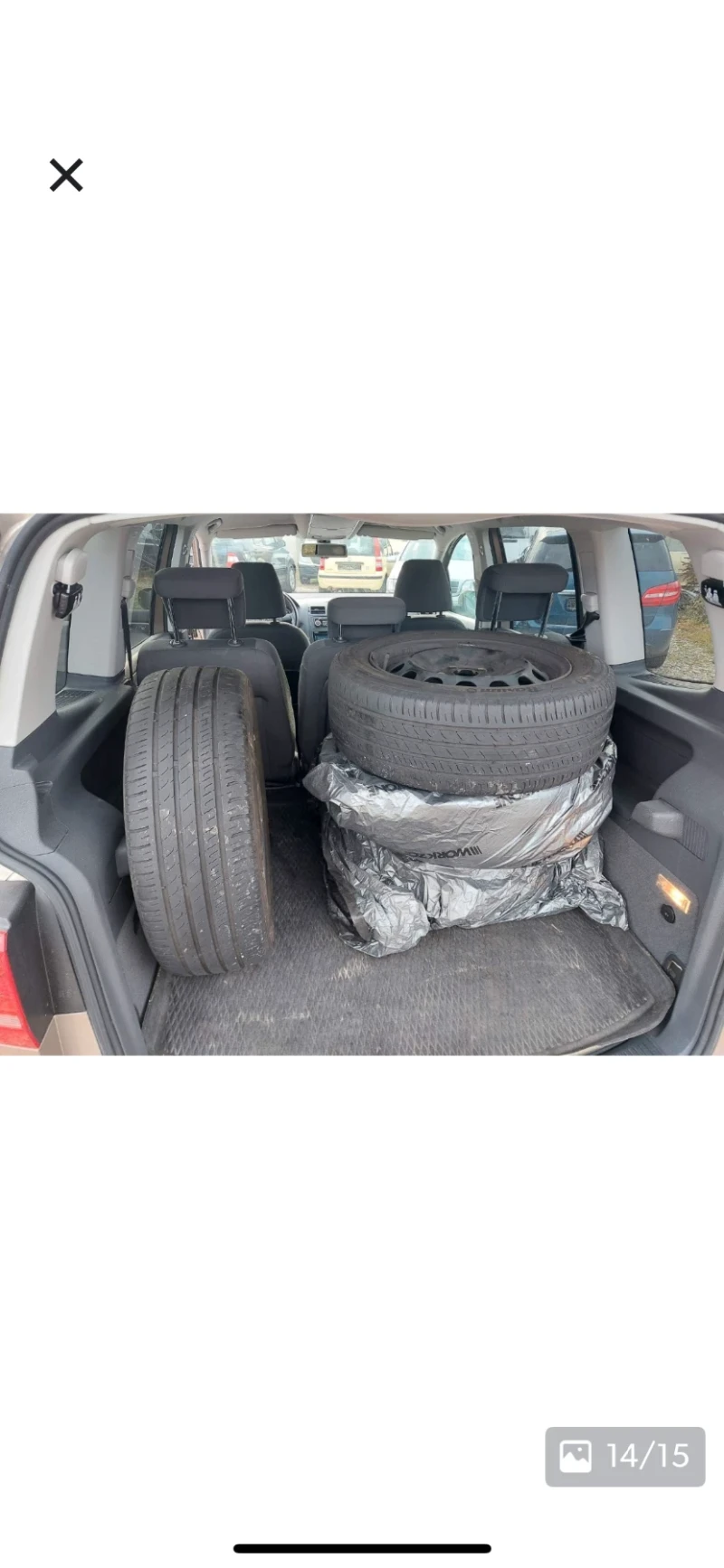 VW Touran 1.2 TSI 7местна перфектно състояние серв книжка, снимка 14 - Автомобили и джипове - 52394020