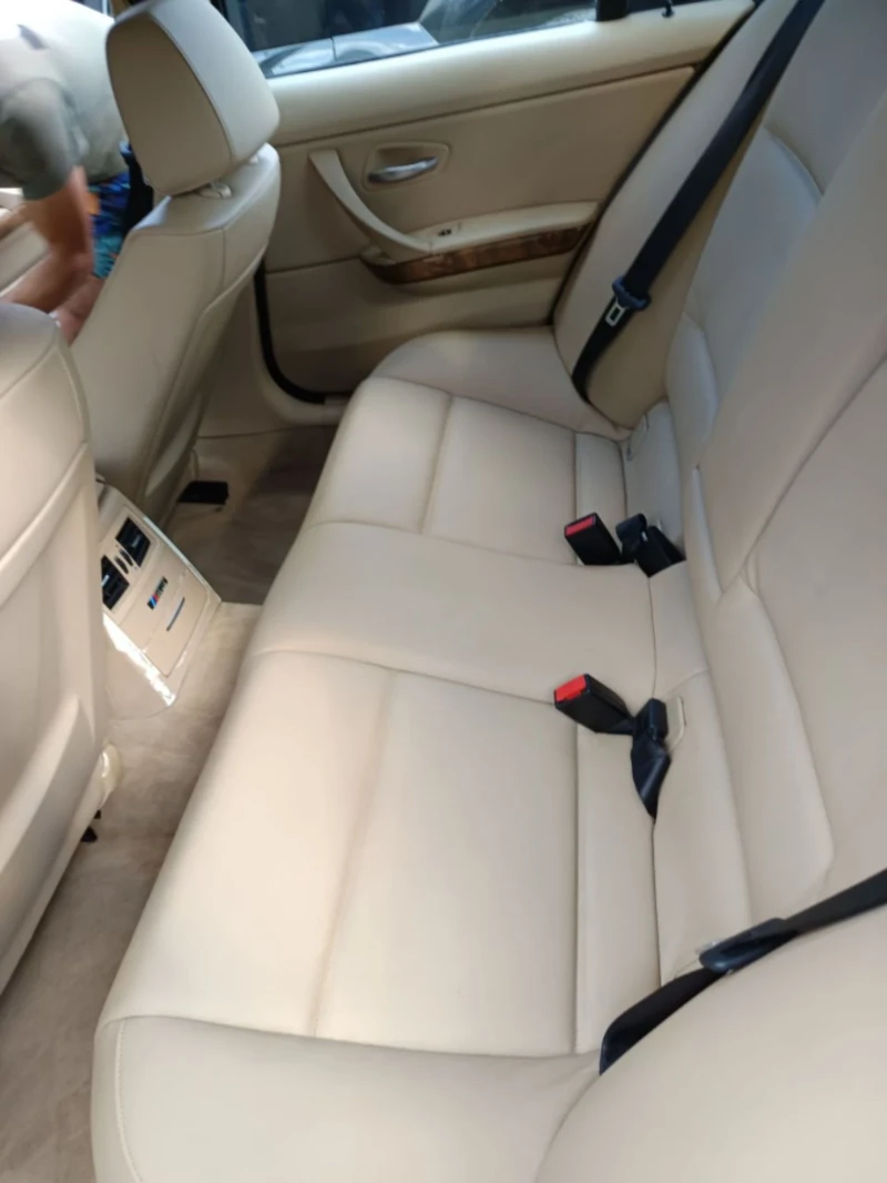 BMW 320 2.0 I ТОП СЪСТОЯНИЕ 136 000 КМ ! Angel eyes BI XEN, снимка 7 - Автомобили и джипове - 52483387