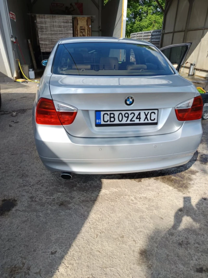 BMW 320 2.0 I ТОП СЪСТОЯНИЕ 136 000 КМ ! Angel eyes BI XEN, снимка 2 - Автомобили и джипове - 52483387