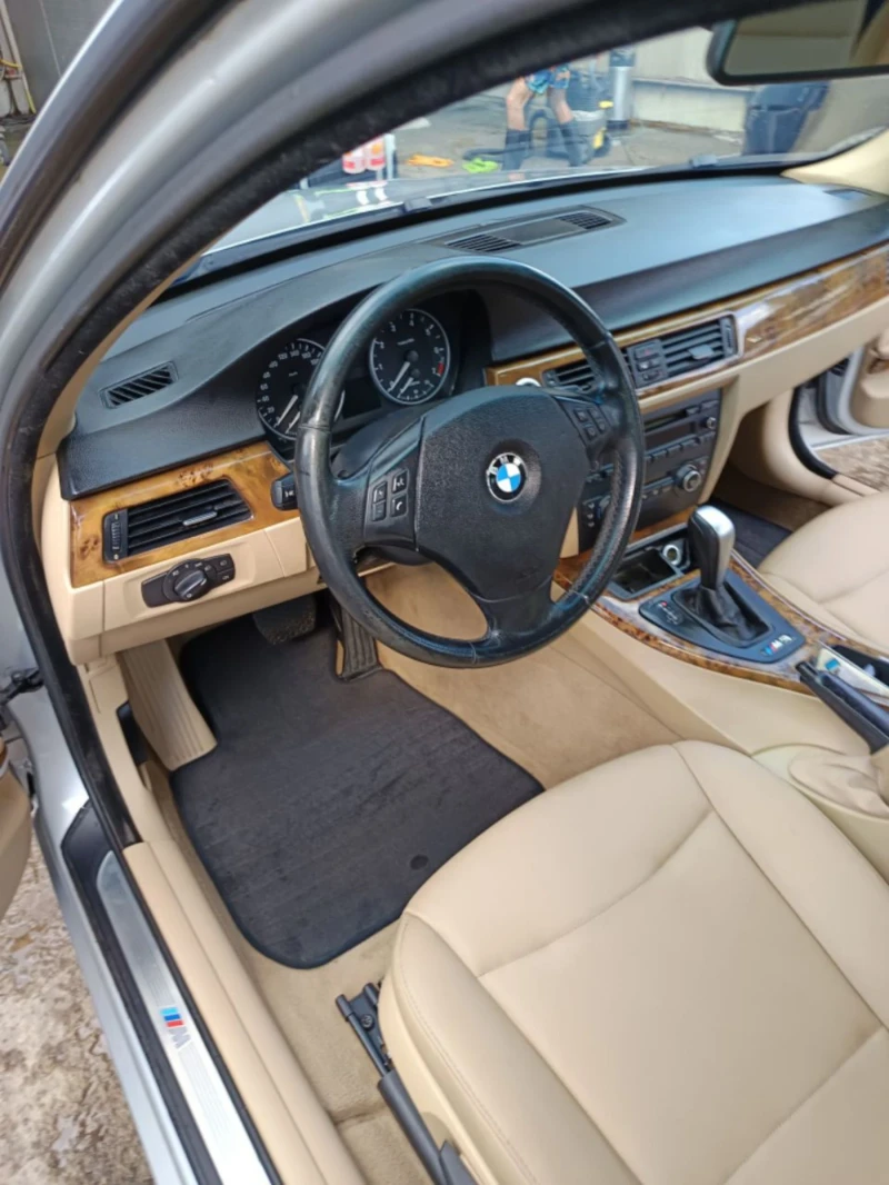 BMW 320 2.0 I ТОП СЪСТОЯНИЕ 136 000 КМ ! Angel eyes BI XEN, снимка 4 - Автомобили и джипове - 52483387