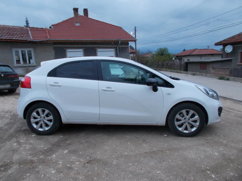 Kia Rio, снимка 3 - Автомобили и джипове - 52677697