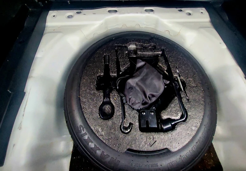 Kia Ceed 1.6, снимка 12 - Автомобили и джипове - 52712812