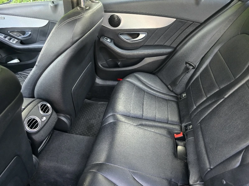 Mercedes-Benz C 220, снимка 7 - Автомобили и джипове - 53458182