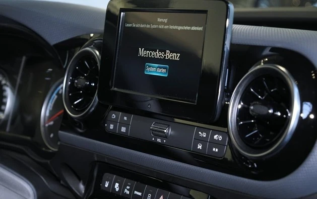 Mercedes-Benz T- EQT 200 = Premium =  | Mobile.bg   4