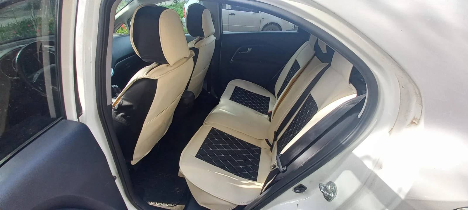 Kia Rio, снимка 12 - Автомобили и джипове - 53419704