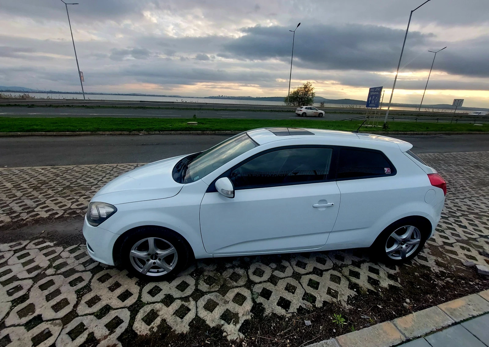 Kia Ceed 1.6 | Mobile.bg   7