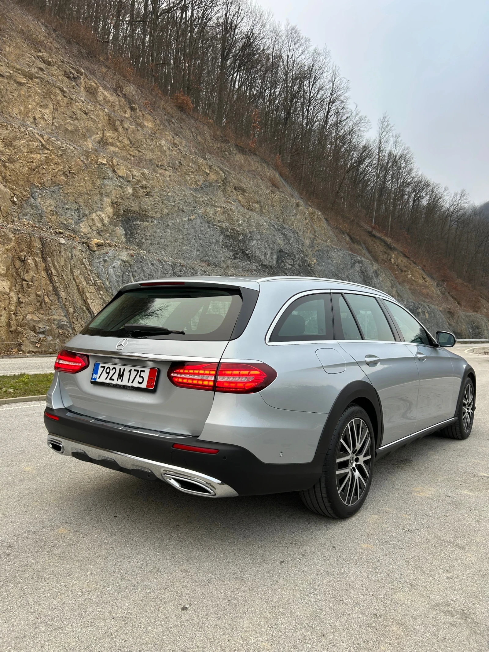 Mercedes-Benz E 400 d All-Terrain Facelift 4MATIC WIDESCREEN 360 LED  - изображение 4