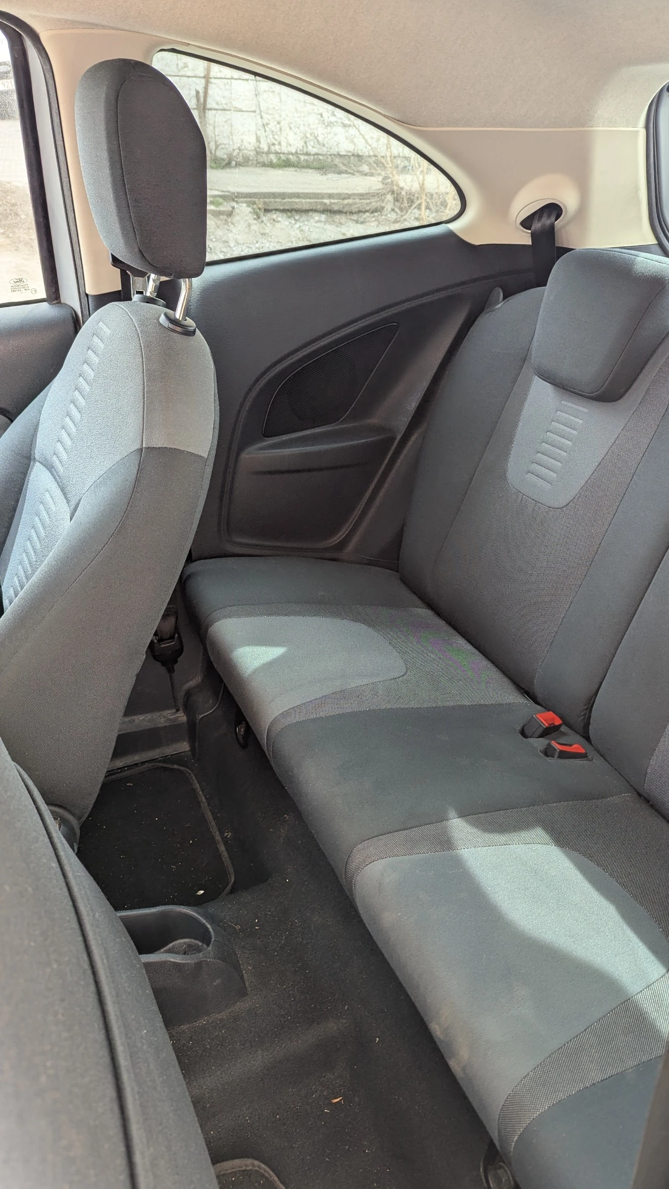 Ford Ka, снимка 9 - Автомобили и джипове - 53484569