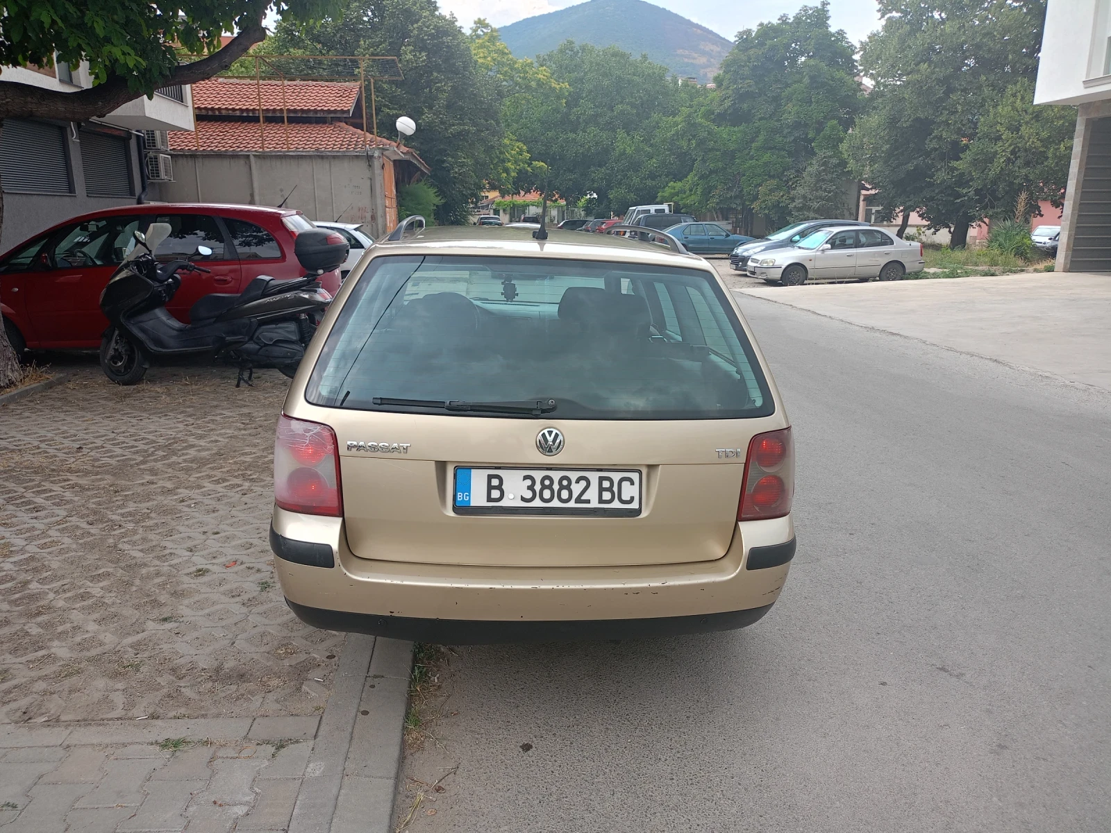 VW Passat, снимка 7 - Автомобили и джипове - 54157210