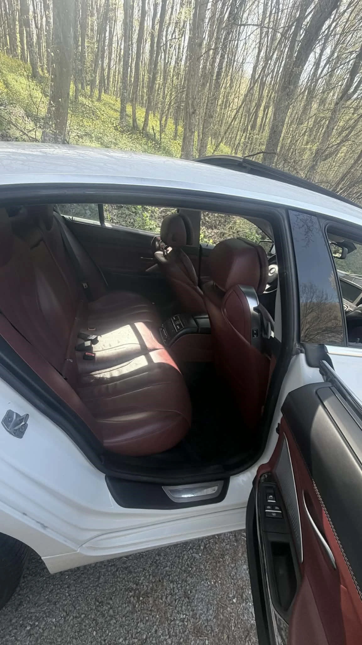 BMW 650 Camera360/Head UP/Bang & Olufsen /Full Max, снимка 6 - Автомобили и джипове - 54247810