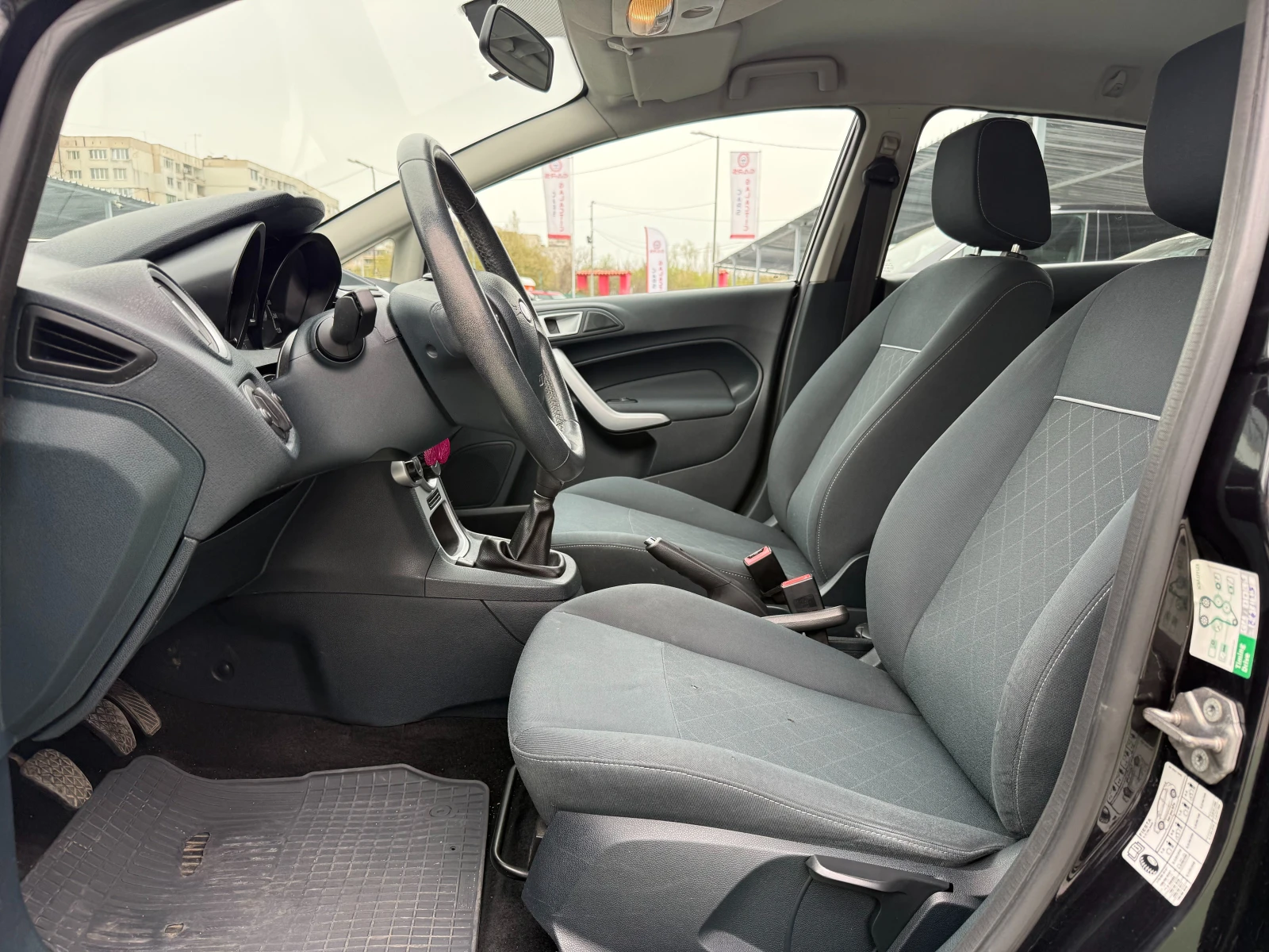 Ford Fiesta LPG, снимка 9 - Автомобили и джипове - 54259664