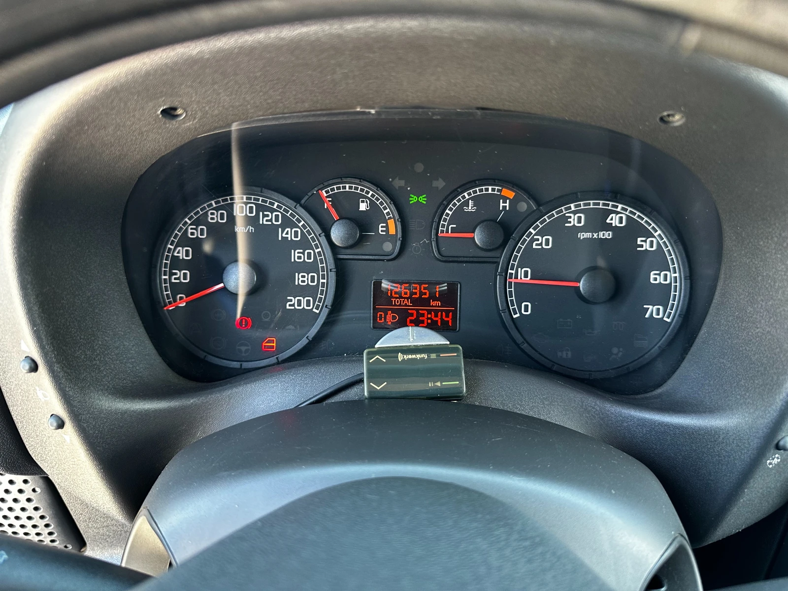 Fiat Doblo 2, 0 дизел, снимка 14 - Автомобили и джипове - 54422934