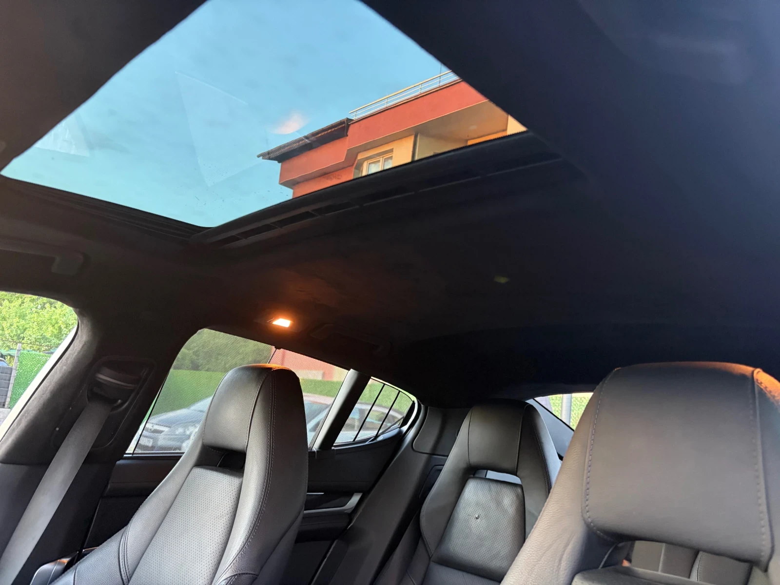 Porsche Panamera, снимка 13 - Автомобили и джипове - 54556574
