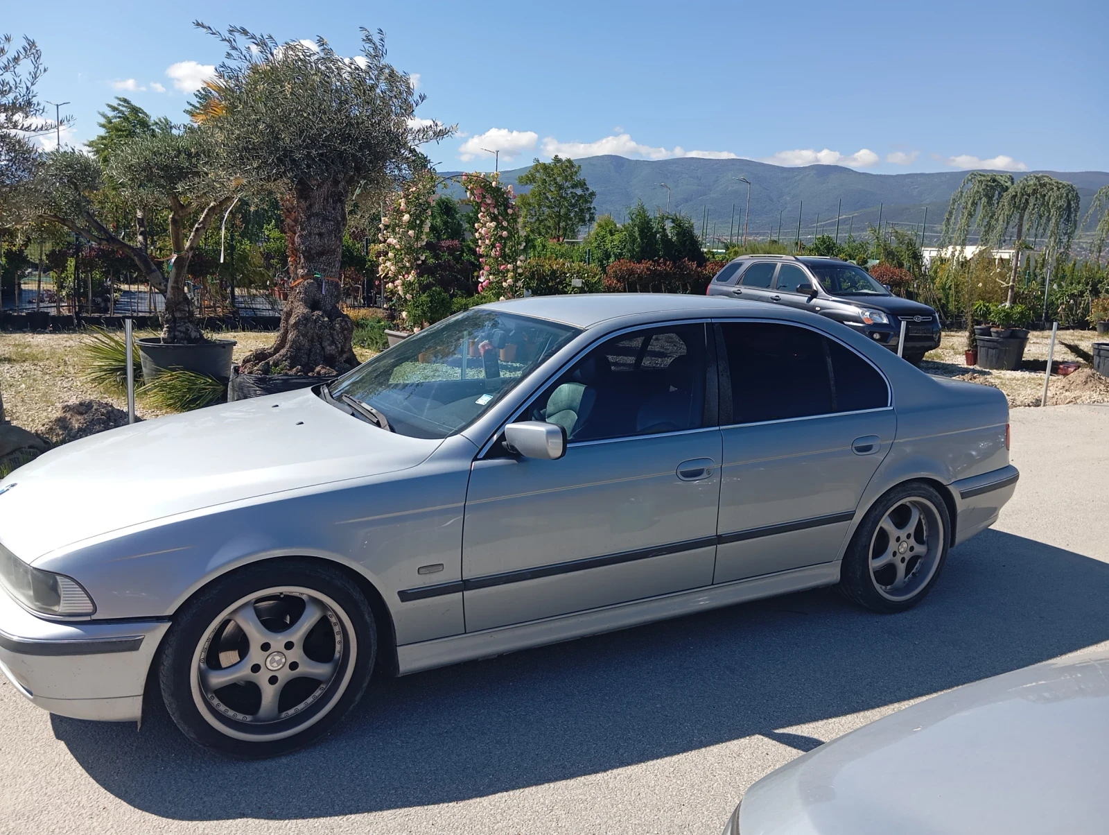 BMW 520 2.0 бензин , снимка 8 - Автомобили и джипове - 54618255