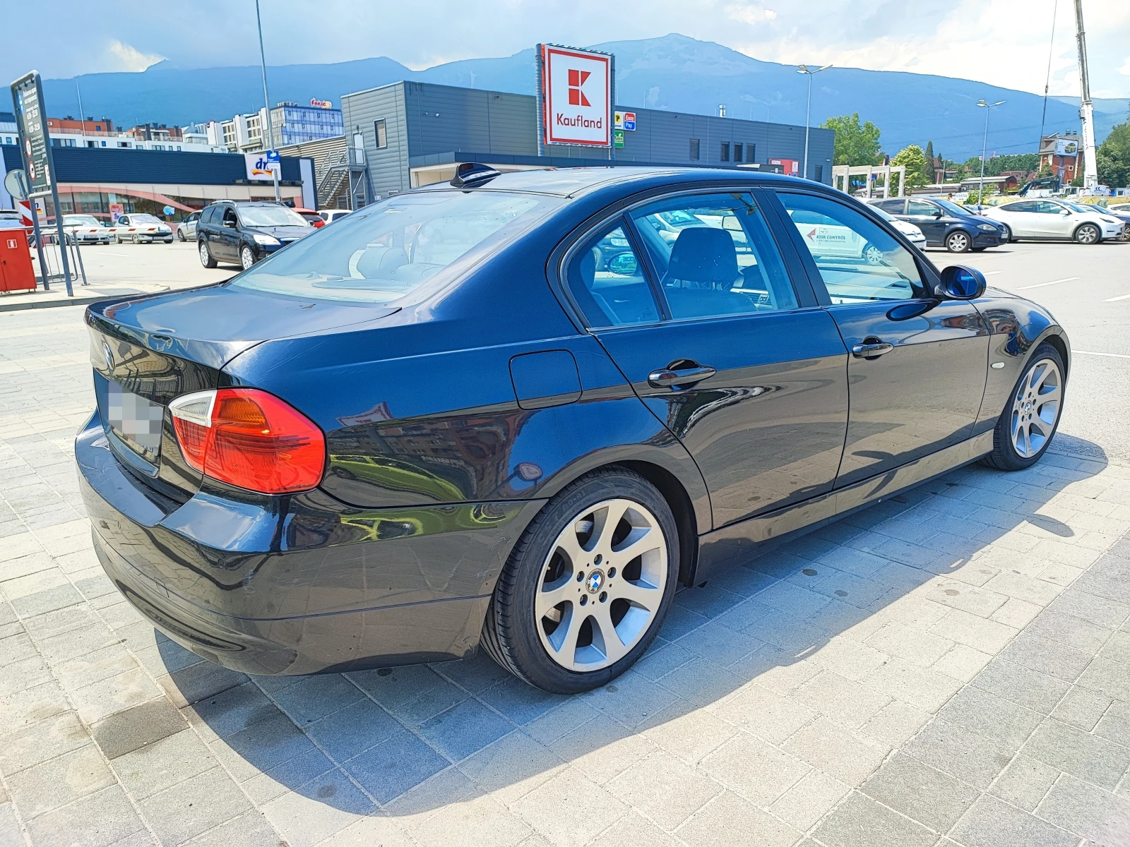 BMW 320 E90 320d, снимка 4 - Автомобили и джипове - 54913560