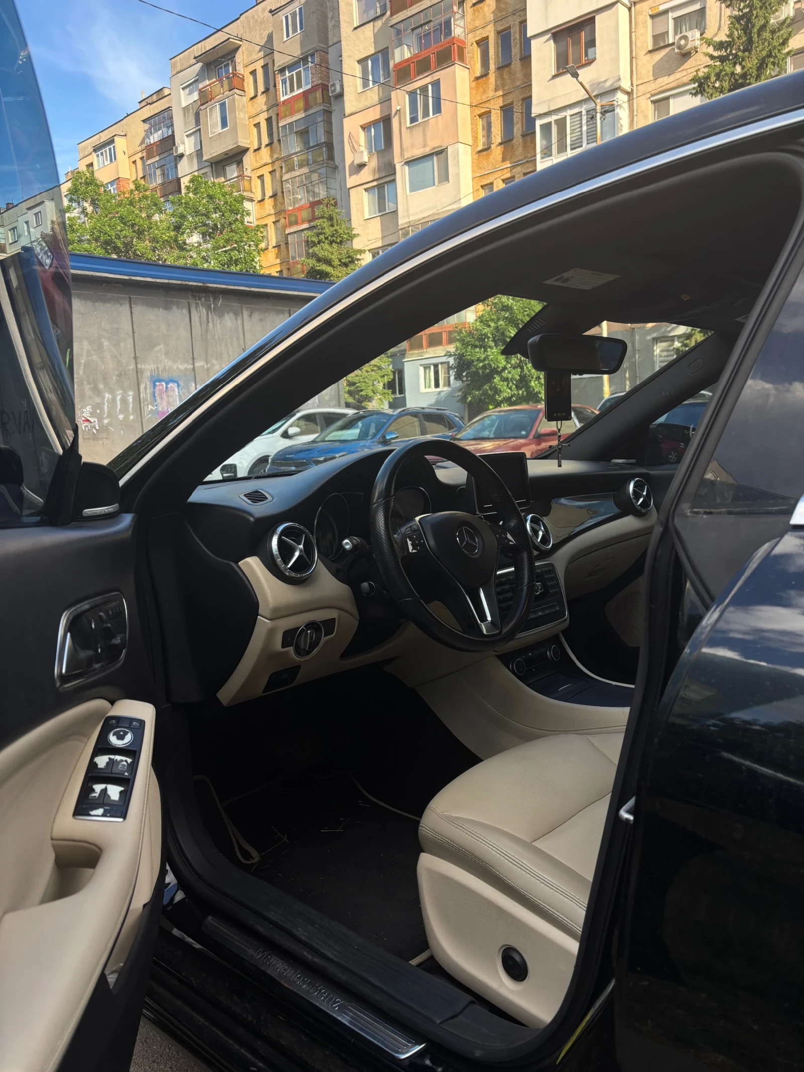 Mercedes-Benz CLA 250, снимка 6 - Автомобили и джипове - 54932308