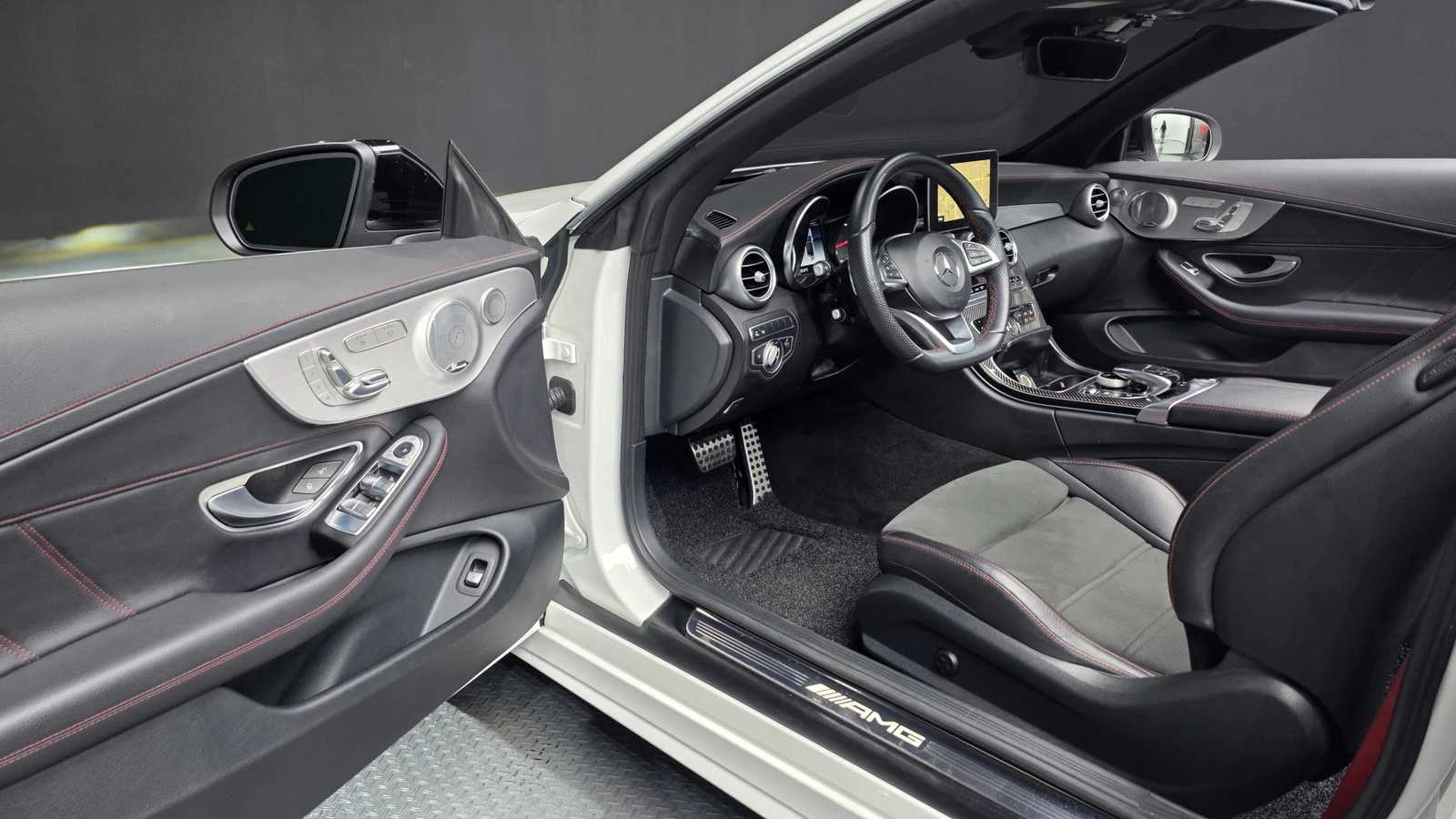Mercedes-Benz C 43 AMG HUD* KEYLESS* BLIND SPOT* КРАЙНА ЦЕНА, снимка 10 - Автомобили и джипове - 55243483