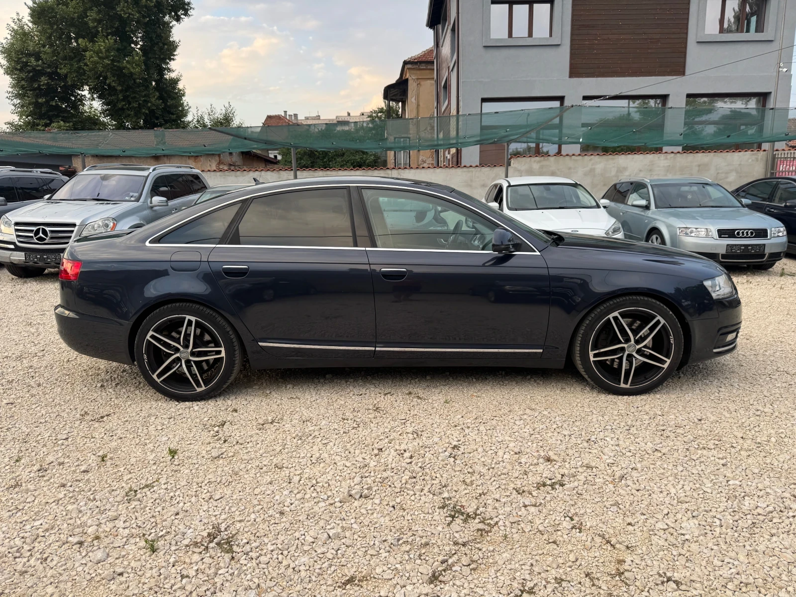 Audi A6 3, 0TDI 239k.c. Distronic!, снимка 8 - Автомобили и джипове - 55365401