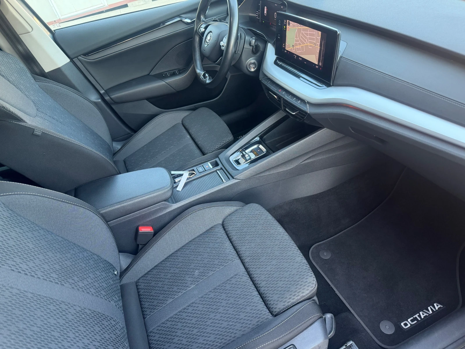 Skoda Octavia 2.0, снимка 11 - Автомобили и джипове - 55440085