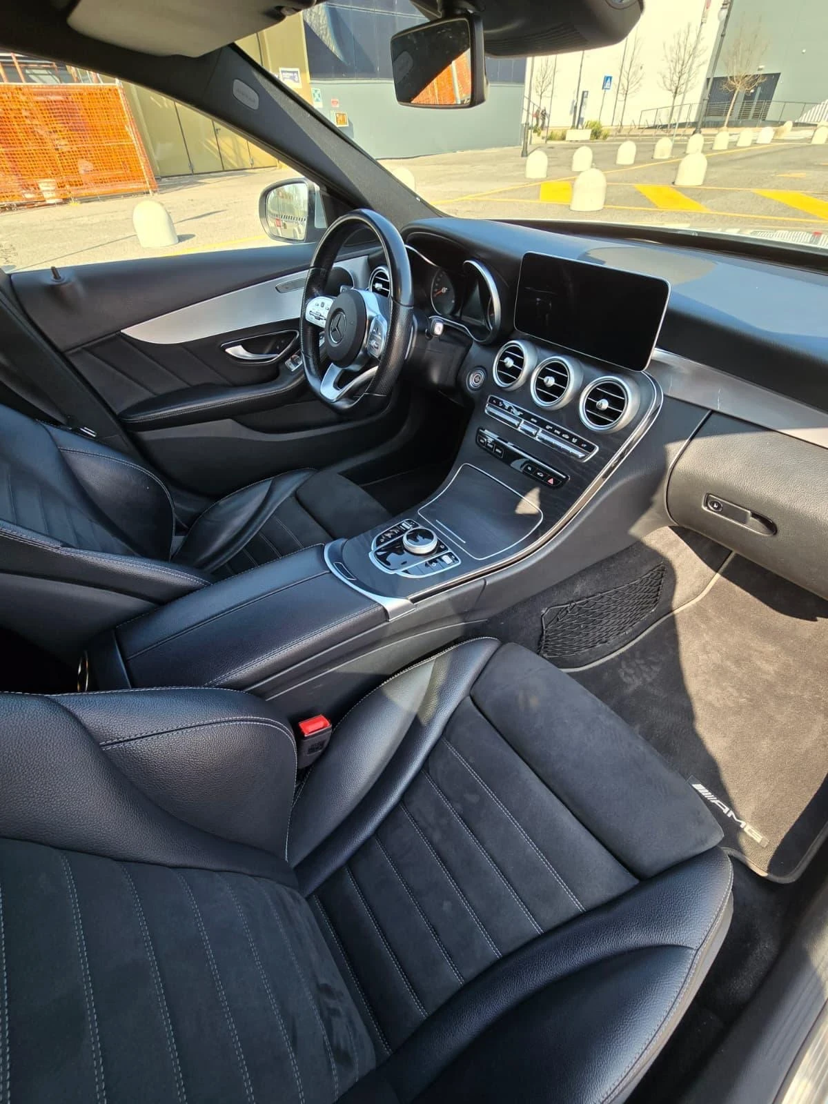 Mercedes-Benz C 200 Facelift AMG, снимка 10 - Автомобили и джипове - 55568303