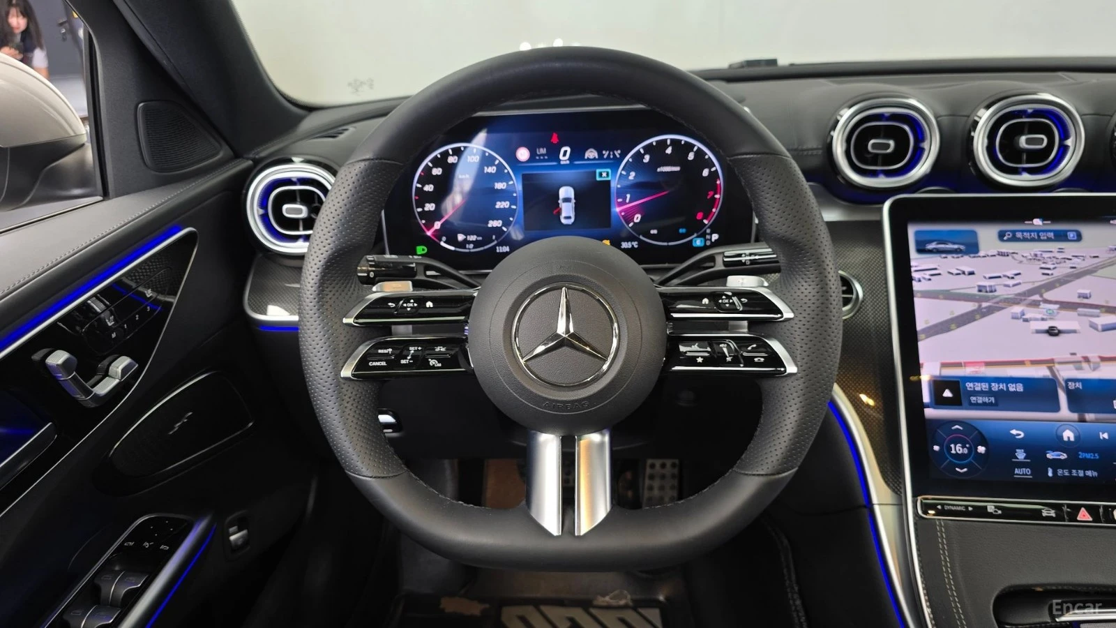 Mercedes-Benz C 300 AMG-LINE* DISTRONIC* 360* КАМЕРА* ОБДУХВАНЕ* HUD* , снимка 6 - Автомобили и джипове - 55623224