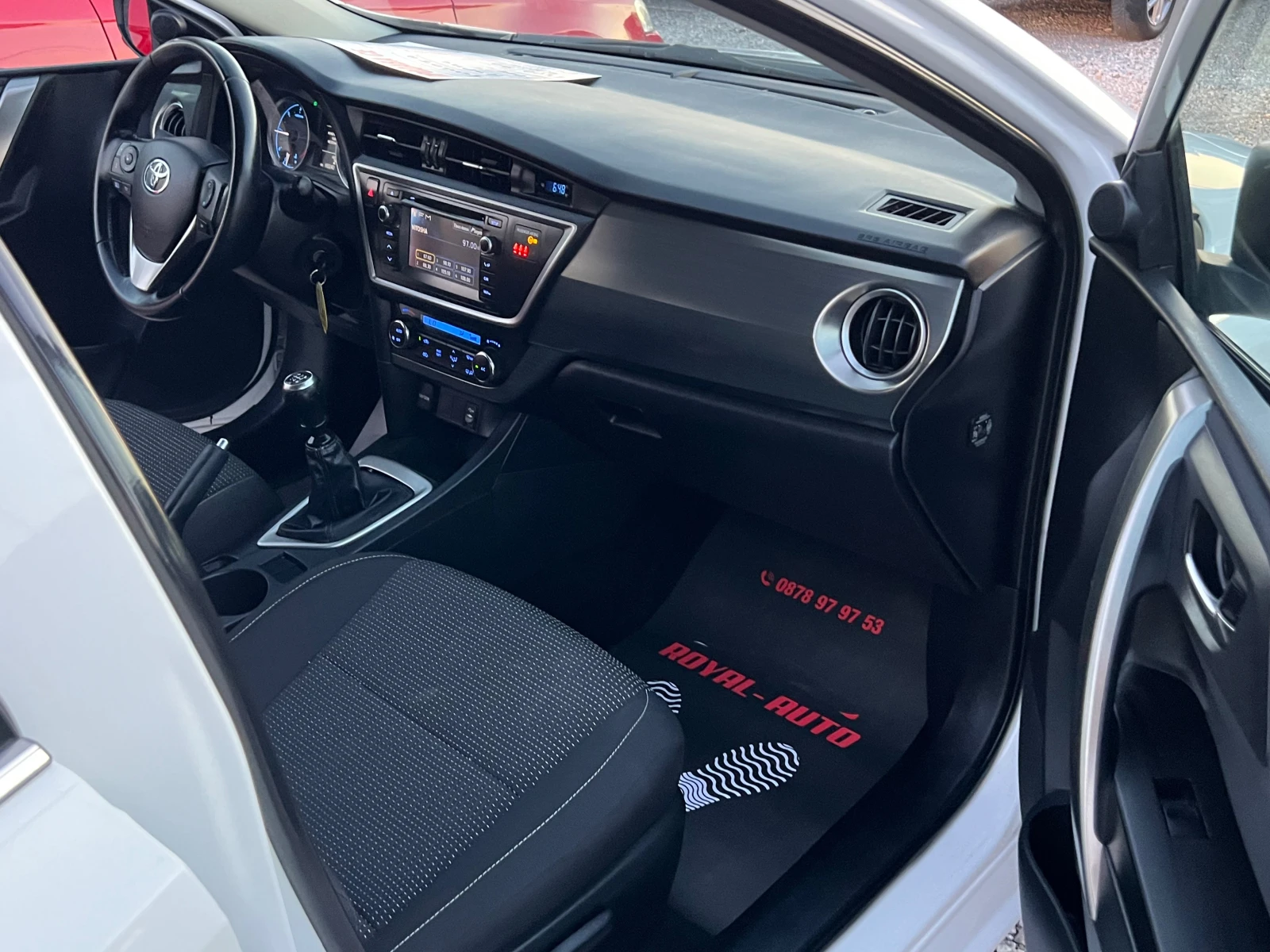 Toyota Auris ЛИЗИНГ-КЛИМА-НАВИ-КАМЕРА-ТОП, снимка 12 - Автомобили и джипове - 55729795