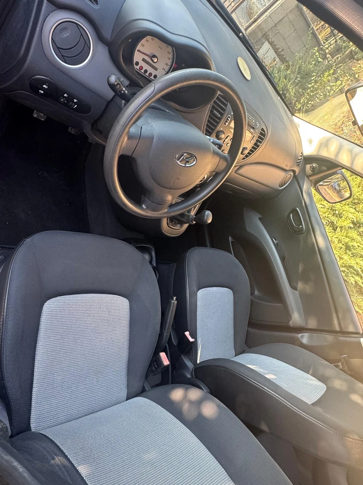 Hyundai I10, снимка 7 - Автомобили и джипове - 56247738