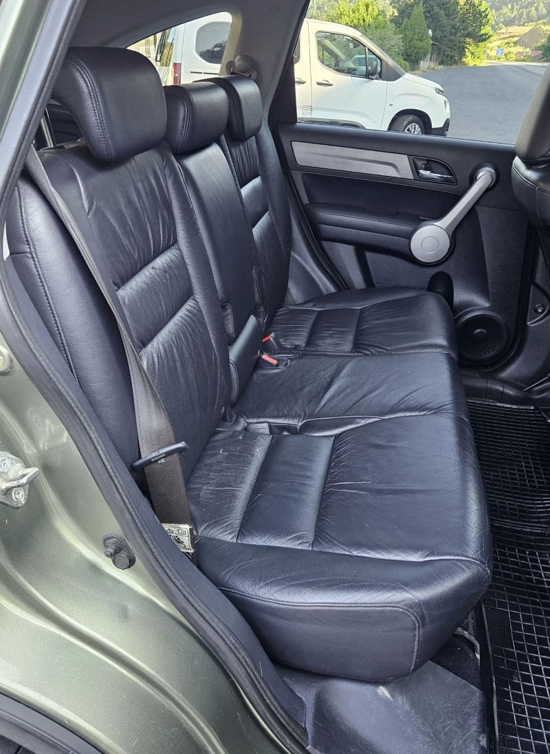 Honda Cr-v 2.2 CRD-i 4x4 , снимка 16 - Автомобили и джипове - 50838523