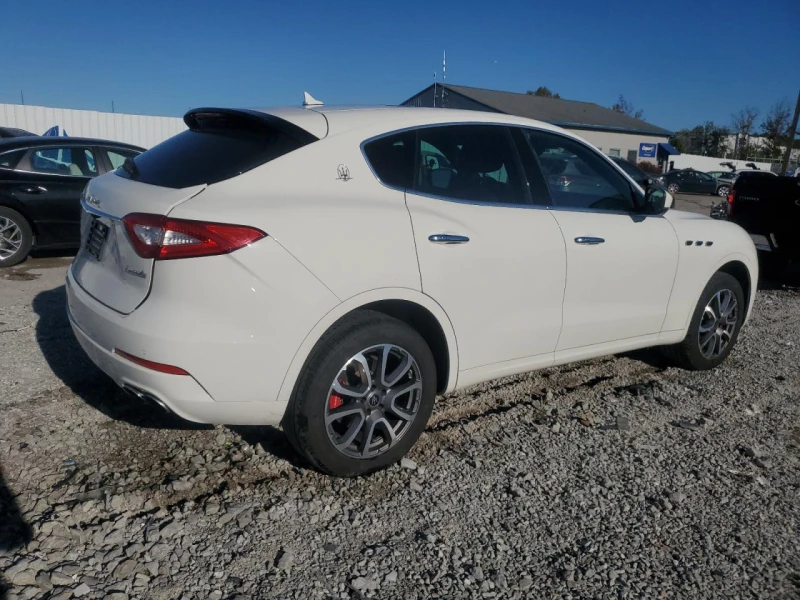 Maserati Levante, снимка 4 - Автомобили и джипове - 52554260
