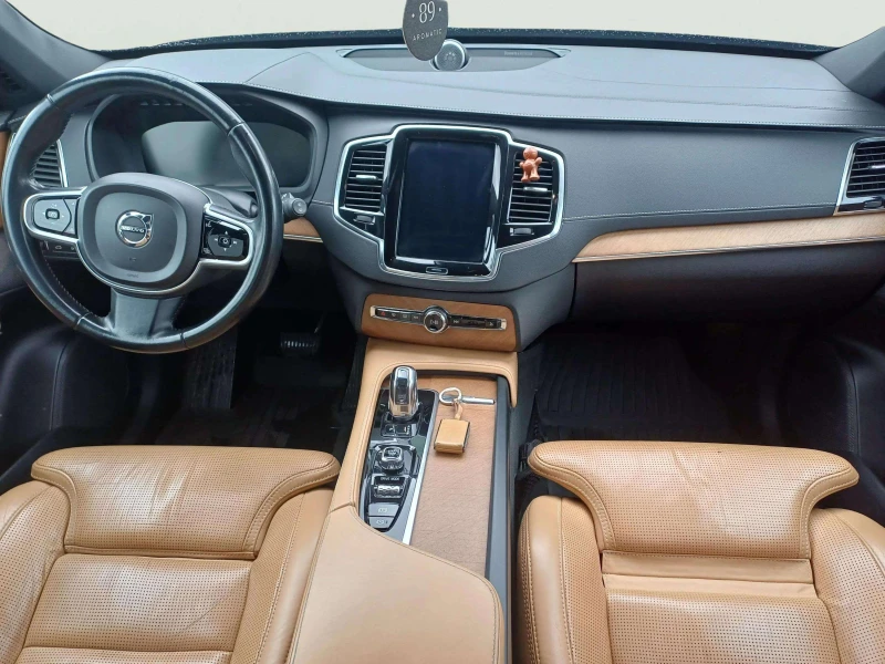 Volvo Xc90 2.0 i, снимка 11 - Автомобили и джипове - 52579187
