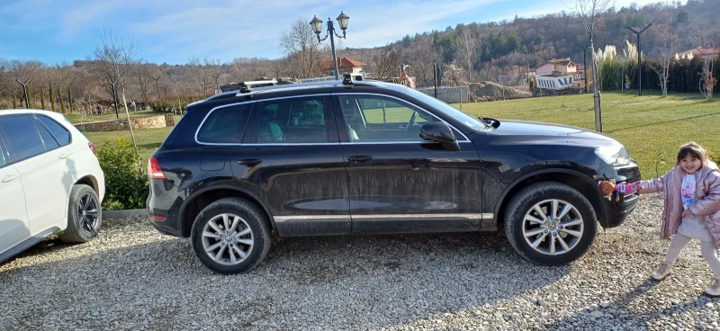 VW Touareg, снимка 3 - Автомобили и джипове - 53098405
